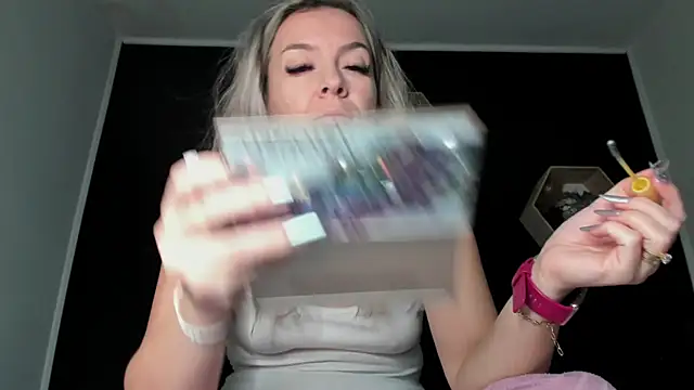 Snapshot of Alesys69 chatting on 12-04-25, 10:20 Alesys69 online show from 12-04-25, 10:20