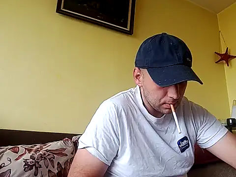 Snapshot of Flakka95 chatting on 10-15-25, 10:12 Flakka95 online show from 10-15-25, 10:12