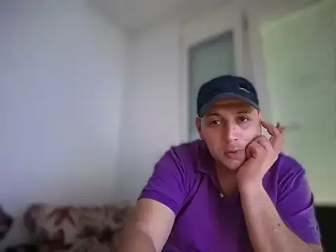 Snapshot of Flakka95 chatting on 05-18-26, 04:01 Flakka95 online show from 05-18-26, 04:01