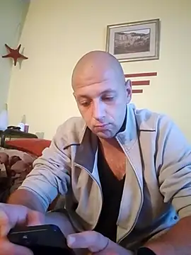 Snapshot of Flakka95 chatting on 10-13-25, 02:02 Flakka95 online show from 10-13-25, 02:02