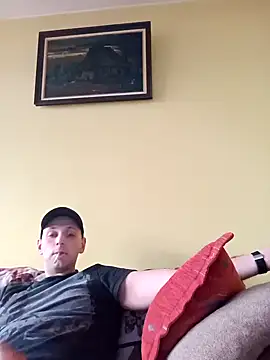 Snapshot of Flakka95 chatting on 12-20-24, 01:43 Flakka95 online show from 12-20-24, 01:43