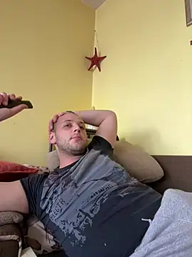 Snapshot of Flakka95 chatting on 02-15-25, 07:49 Flakka95 online show from 02-15-25, 07:49