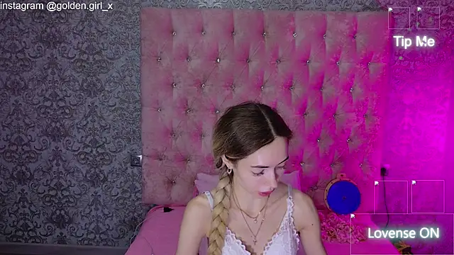 Snapshot of Akilla_Queen chatting on 05-18-26, 01:50 Akilla Queen online show from 05-18-26, 01:50