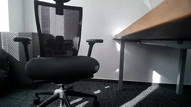 Snapshot of 69bezfleku chatting on 06-15-26, 06:51 69bezfleku online show from 06-15-26, 06:51