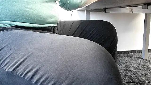 69bezfleku online show from 11-12-25, 07:34