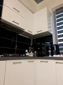 charrlote love online show from 11-26-25, 02:39