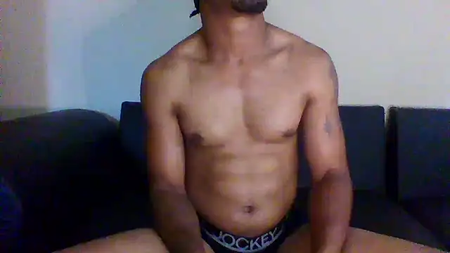 Snapshot of SoulLov333 chatting on 01-08-25, 06:20 SoulLov333 online show from 01-08-25, 06:20