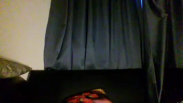 Snapshot of SoulLov333 chatting on 09-24-25, 04:02 SoulLov333 online show from 09-24-25, 04:02