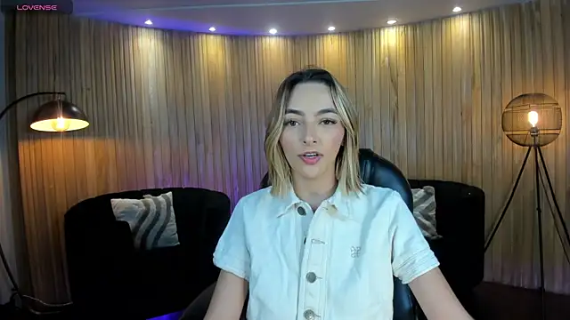 MelissaMoore  online show from 05-03-26, 10:09