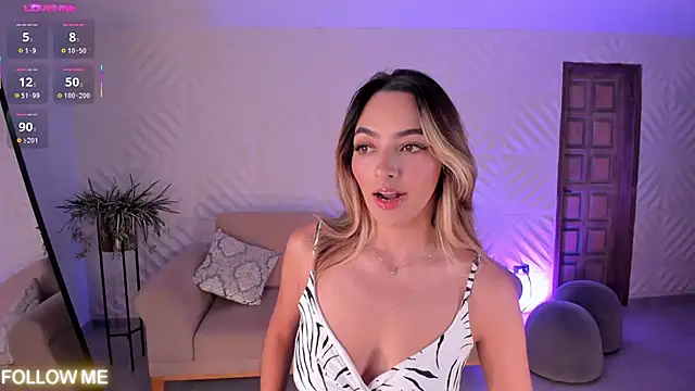 Snapshot of MelissaMoore_ chatting on 09-26-25, 03:02 MelissaMoore online show from 09-26-25, 03:02