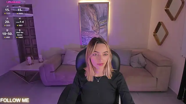 Snapshot of MelissaMoore_ chatting on 01-11-26, 02:40 MelissaMoore online show from 01-11-26, 02:40