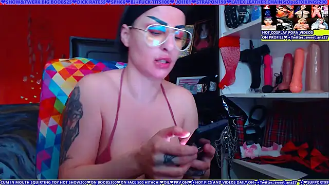 Snapshot of cuminmenowbbyx chatting on 06-08-26, 04:51 cuminmenowbbyx online show from 06-08-26, 04:51