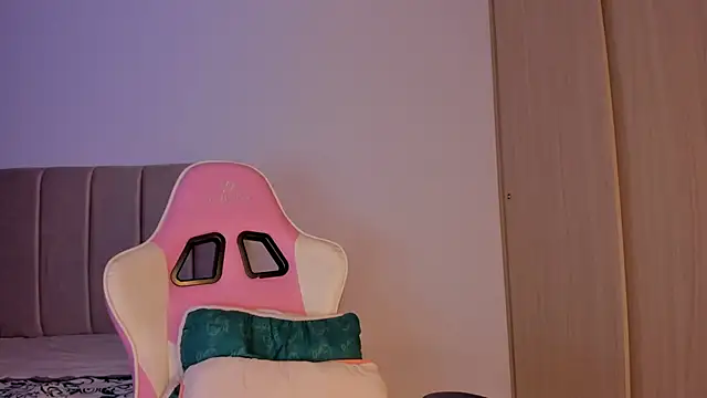 isa bunny online show from 09-24-25, 03:02