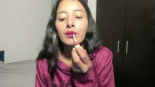 skinny Yizz online show from 10-08-25, 02:24