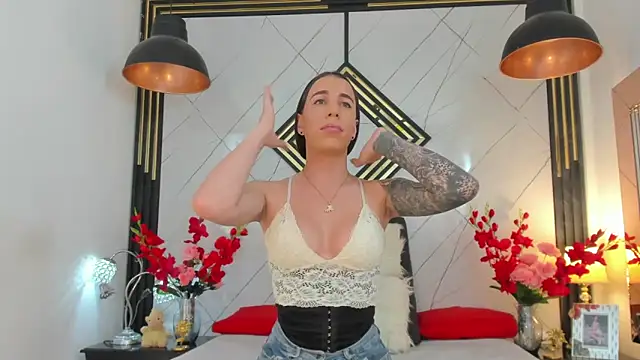 Snapshot of Leisygirl chatting on 02-16-26, 12:20 Leisygirl online show from 02-16-26, 12:20