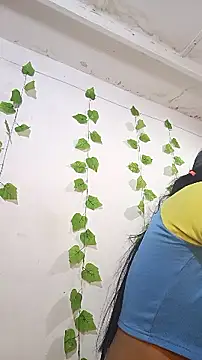 Snapshot of shayna_all chatting on 11-07-25, 07:18 shayna all online show from 11-07-25, 07:18