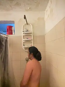 Snapshot of shayna_all chatting on 03-13-26, 03:33 shayna all online show from 03-13-26, 03:33