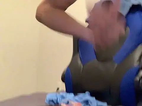 Youreherewithme online show from 01-08-25, 01:00