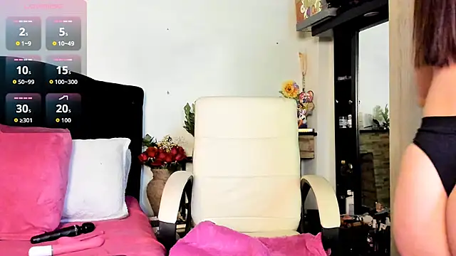Snapshot of Carla_expit chatting on 09-24-25, 10:48 Carla expit online show from 09-24-25, 10:48