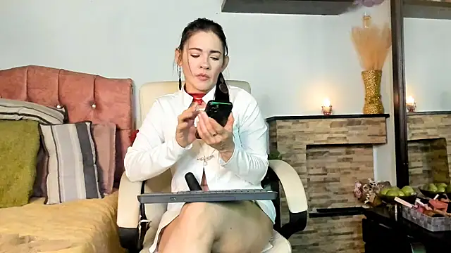 Carla expit online show from 11-05-25, 11:30