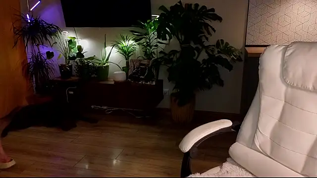 AliceKingsleigh online show from 12-12-24, 11:17