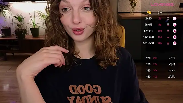 AliceKingsleigh online show from 03-04-25, 06:07