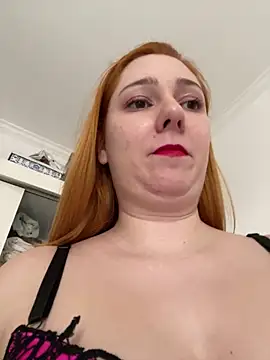 Snapshot of Patriciamoura69 chatting on 02-07-25, 05:40 Patriciamoura69 online show from 02-07-25, 05:40