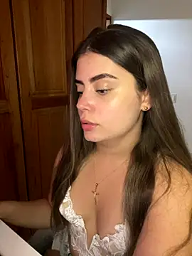 Miss valeriaa online show from 11-16-25, 04:45