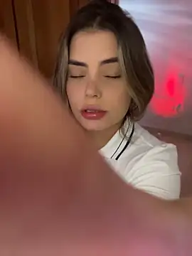 Snapshot of Miss_valeriaa chatting on 04-20-26, 10:11 Miss valeriaa online show from 04-20-26, 10:11
