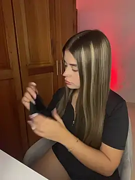 Miss valeriaa online show from 03-27-26, 11:05