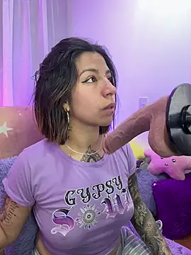 Snapshot of _antonella_dreamss chatting on 02-16-26, 09:13 antonella dreamss online show from 02-16-26, 09:13