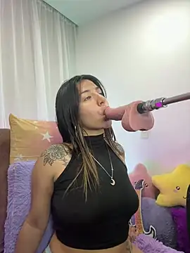 Snapshot of _antonella_dreamss chatting on 03-17-25, 10:51  antonella dreamss online show from 03-17-25, 10:51