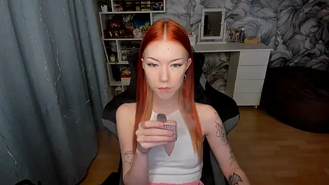 litl Mia online show from 09-15-25, 02:17