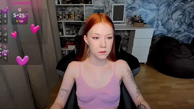 litl Mia online show from 10-28-25, 04:39