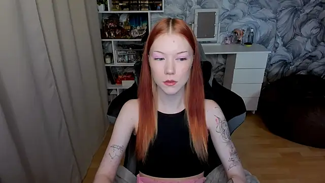 litl Mia online show from 10-13-25, 03:24