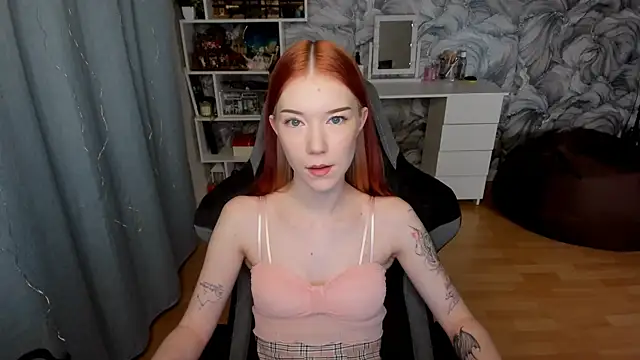 litl Mia online show from 09-26-25, 03:52