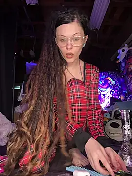 BlaizeyBBy online show from 05-06-26, 02:59