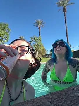 Snapshot of BlaizeyBBy chatting on 11-08-25, 10:35 BlaizeyBBy online show from 11-08-25, 10:35