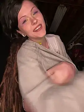 Snapshot of BlaizeyBBy chatting on 02-19-26, 01:46 BlaizeyBBy online show from 02-19-26, 01:46