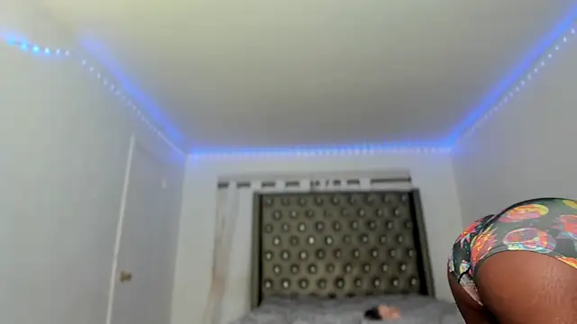 SashaMalone online show from 01-17-26, 04:27