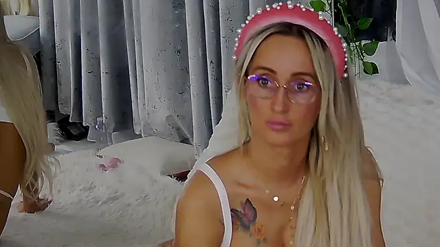 IsabelleEthan online show from 11-11-25, 02:01