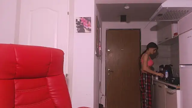 Snapshot of simyhvn chatting on 11-27-25, 06:14 simyhvn online show from 11-27-25, 06:14