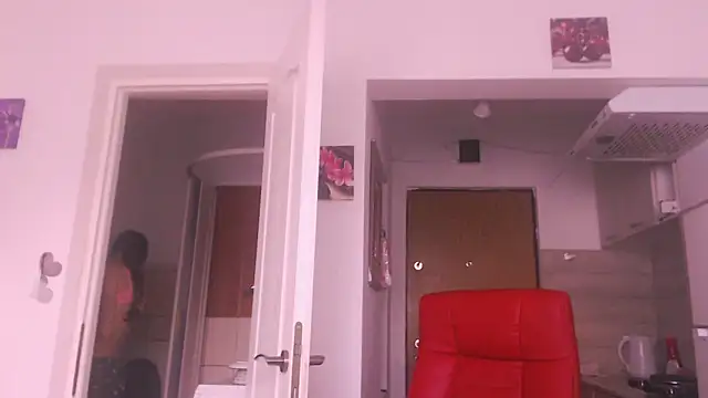 Snapshot of simyhvn chatting on 11-18-25, 07:33 simyhvn online show from 11-18-25, 07:33