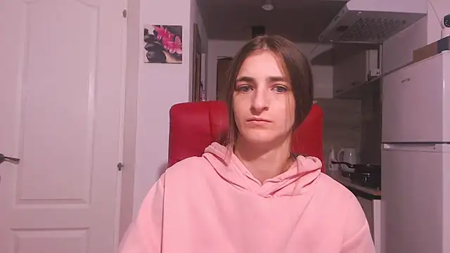 Snapshot of simyhvn chatting on 11-17-25, 05:55 simyhvn online show from 11-17-25, 05:55