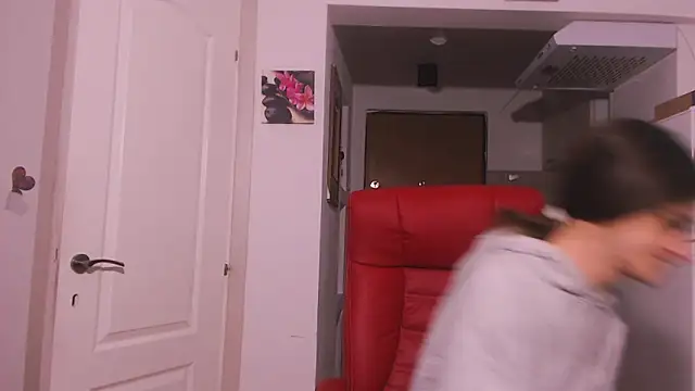 Snapshot of simyhvn chatting on 01-15-26, 08:18 simyhvn online show from 01-15-26, 08:18