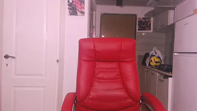 Snapshot of simyhvn chatting on 10-29-25, 05:39 simyhvn online show from 10-29-25, 05:39