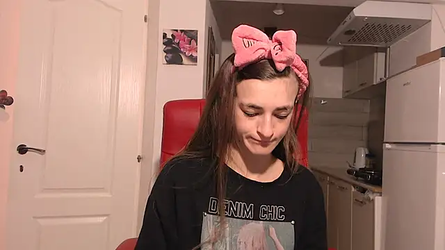 Snapshot of simyhvn chatting on 02-05-26, 05:03 simyhvn online show from 02-05-26, 05:03