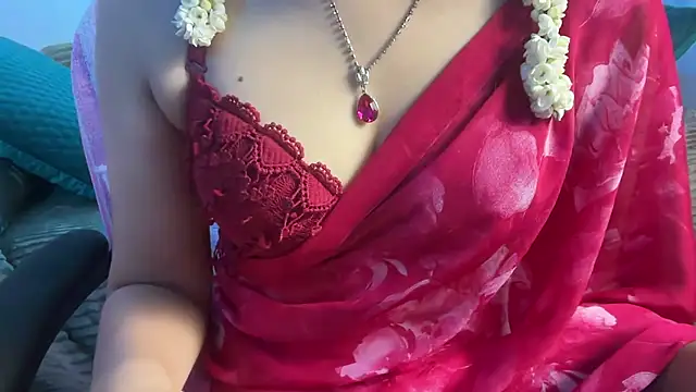 Queen Angelena online show from 01-15-26, 06:44