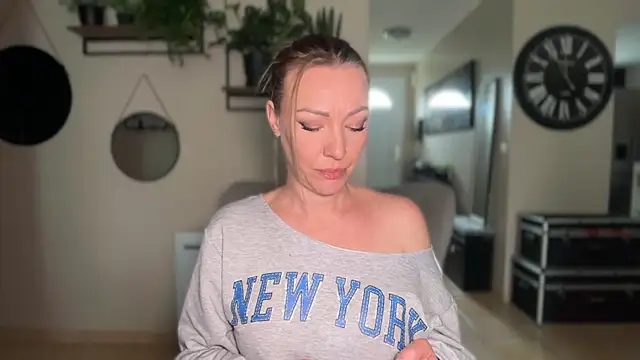 Sacha-xx online show from 03-03-26, 10:55