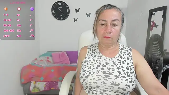 Snapshot of stepmother_105 chatting on 05-07-26, 07:39 stepmother 105 online show from 05-07-26, 07:39